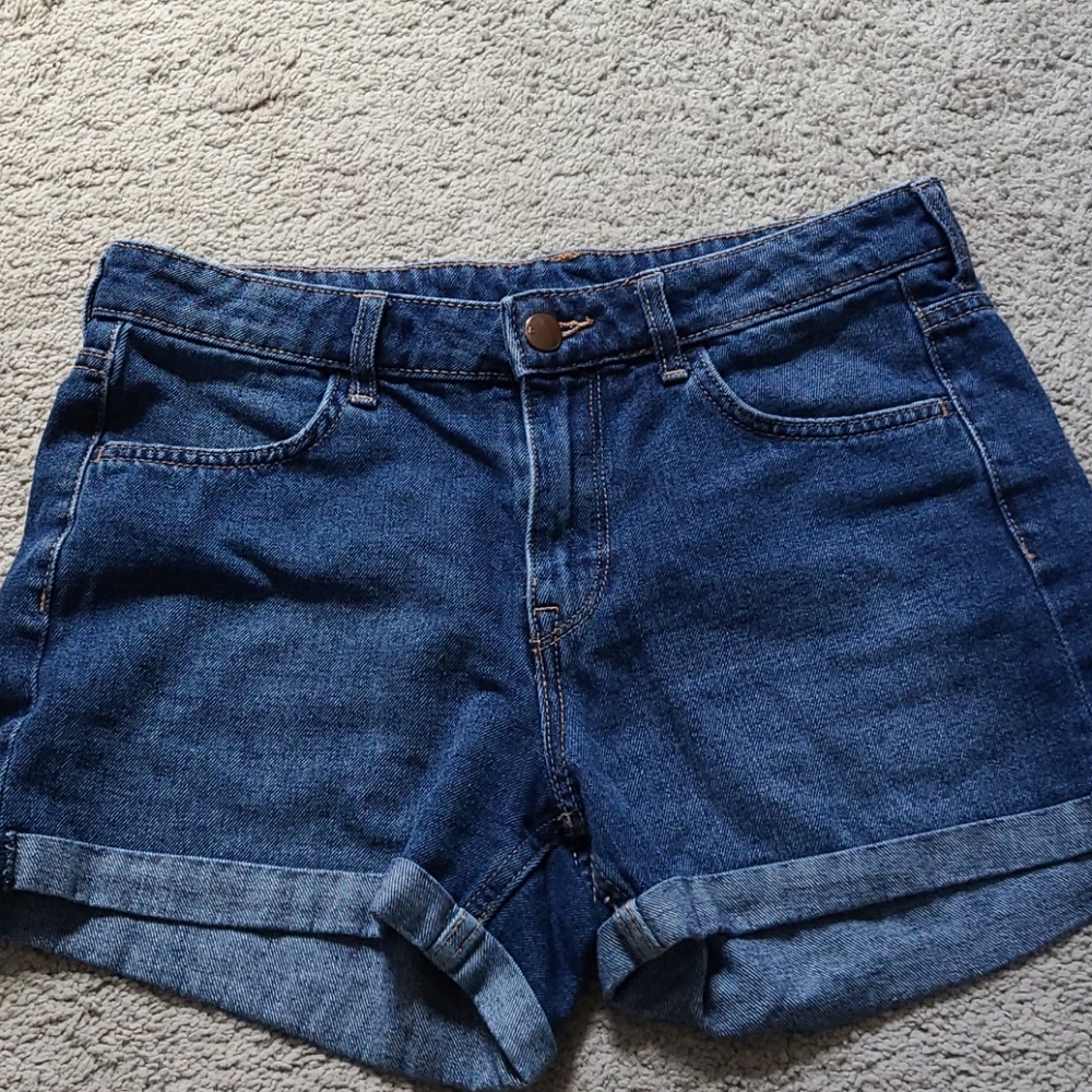 Basic Midwash shorts